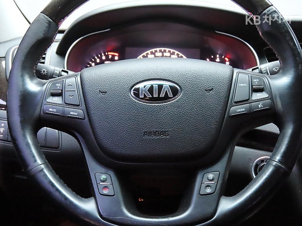 2013 - kia k7