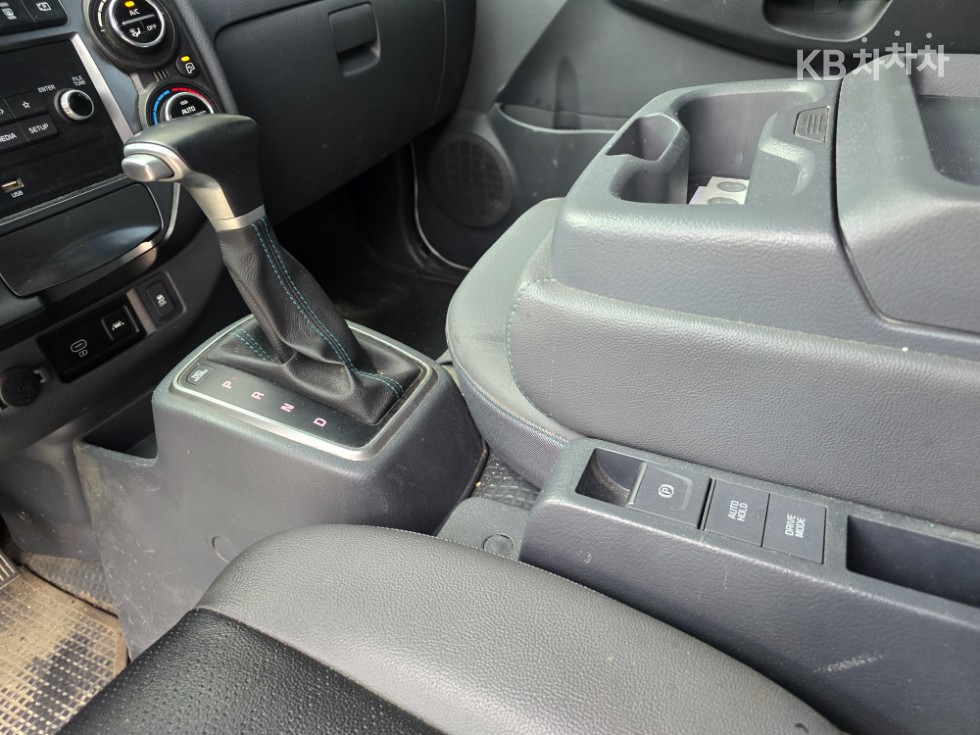 2022 - kia bongo iii