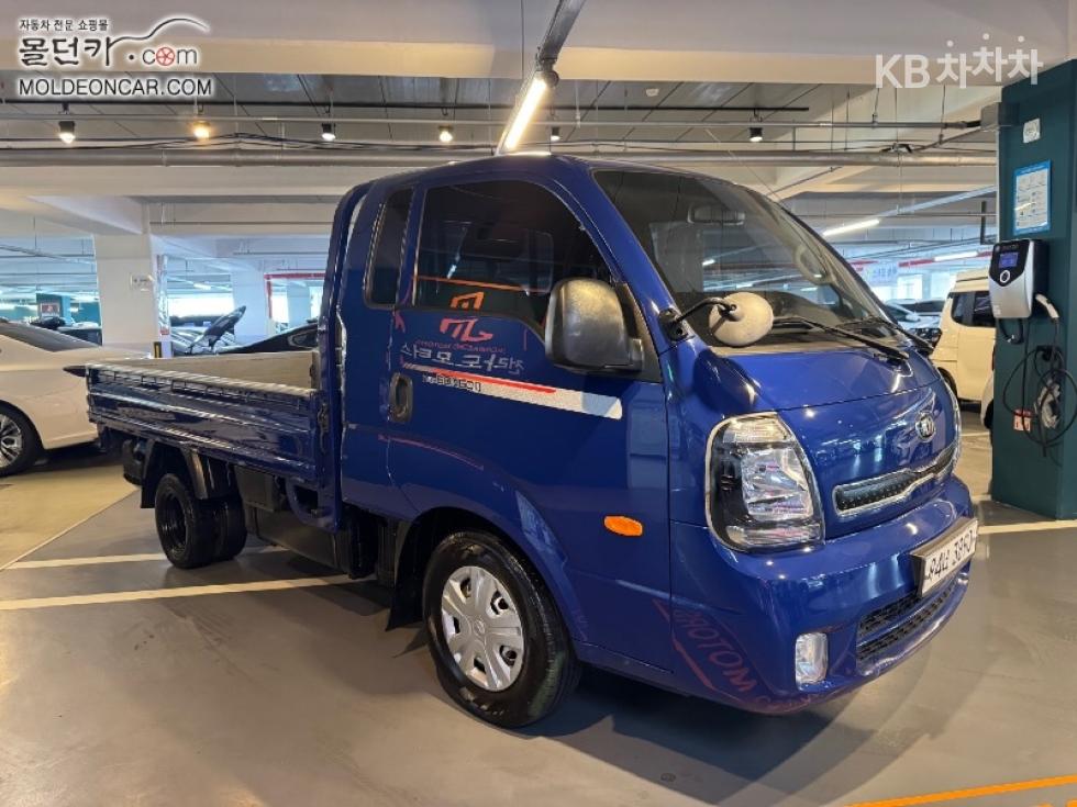 2020 - kia bongo iii
