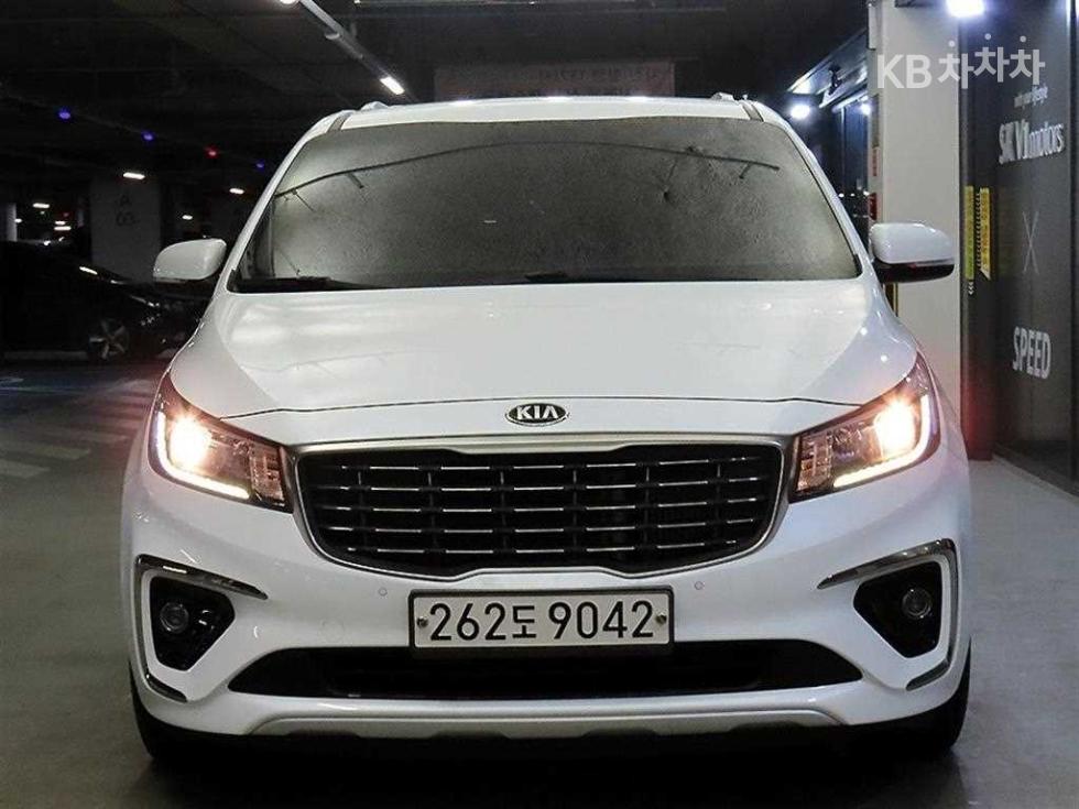 2020 - kia carnival