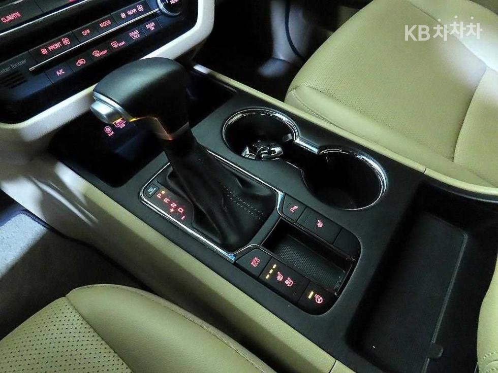 2020 - kia carnival