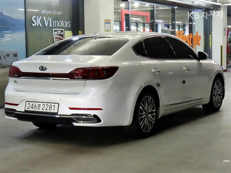 2021 - kia k7