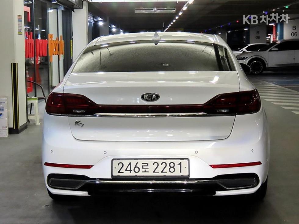 2021 - kia k7