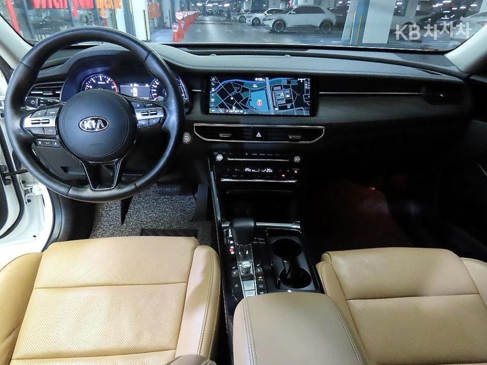 2021 - kia k7