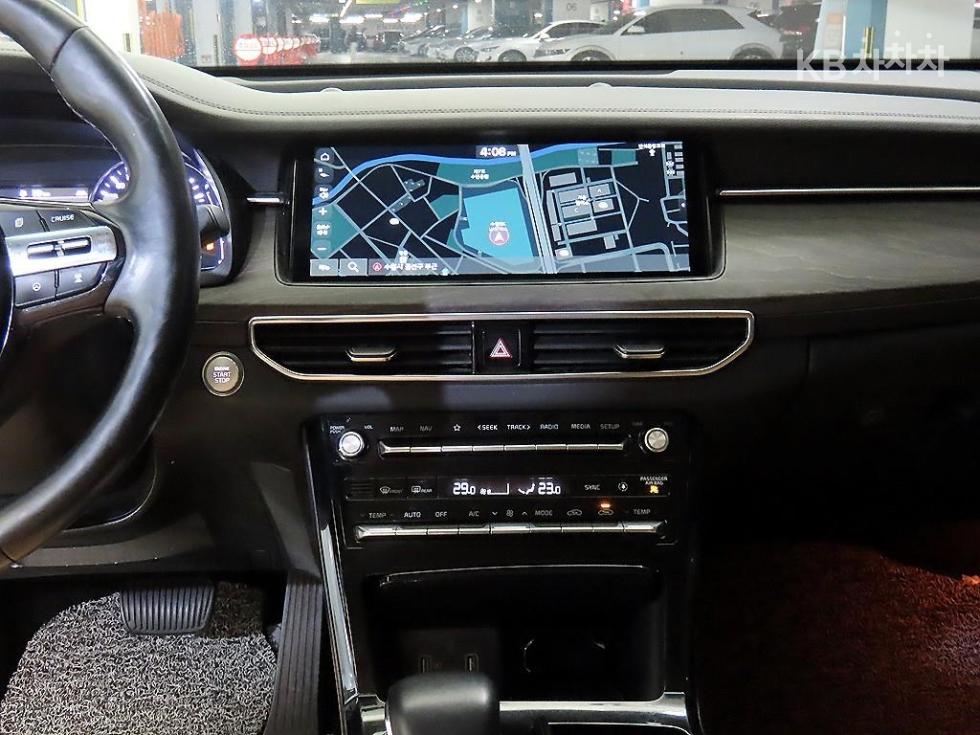 2021 - kia k7