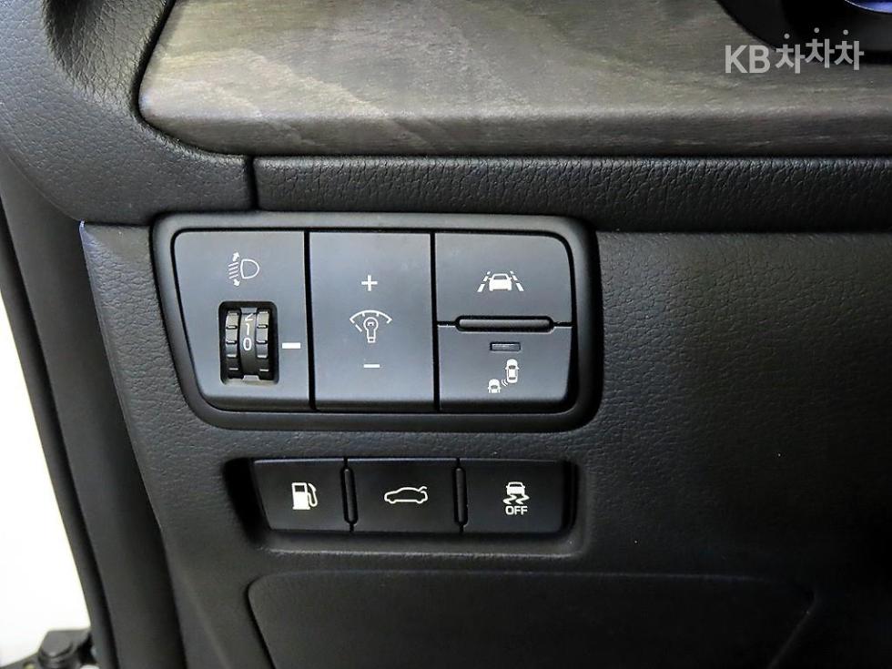 2021 - kia k7