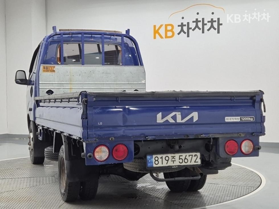 2022 - kia bongo iii