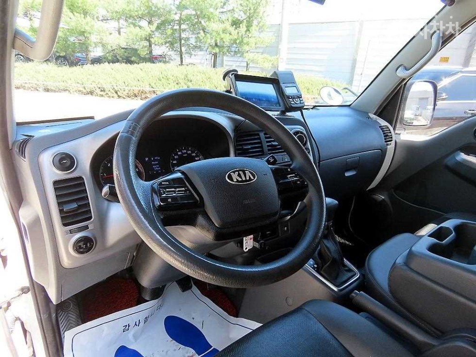 2020 - kia bongo iii