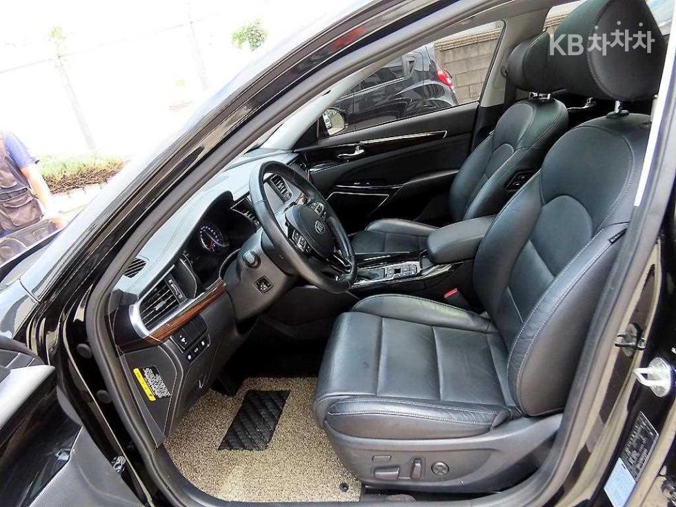 2018 - kia k7