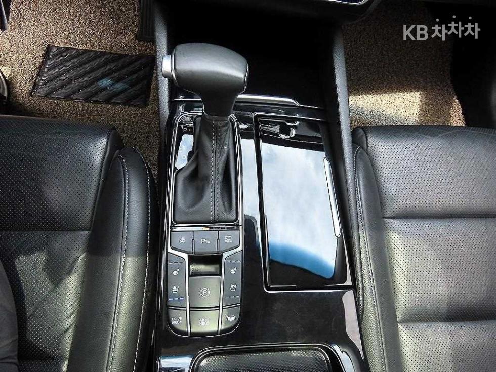 2018 - kia k7