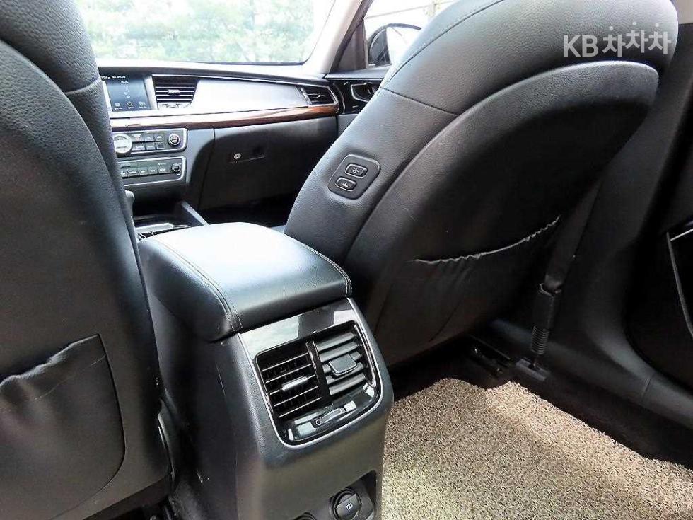 2018 - kia k7