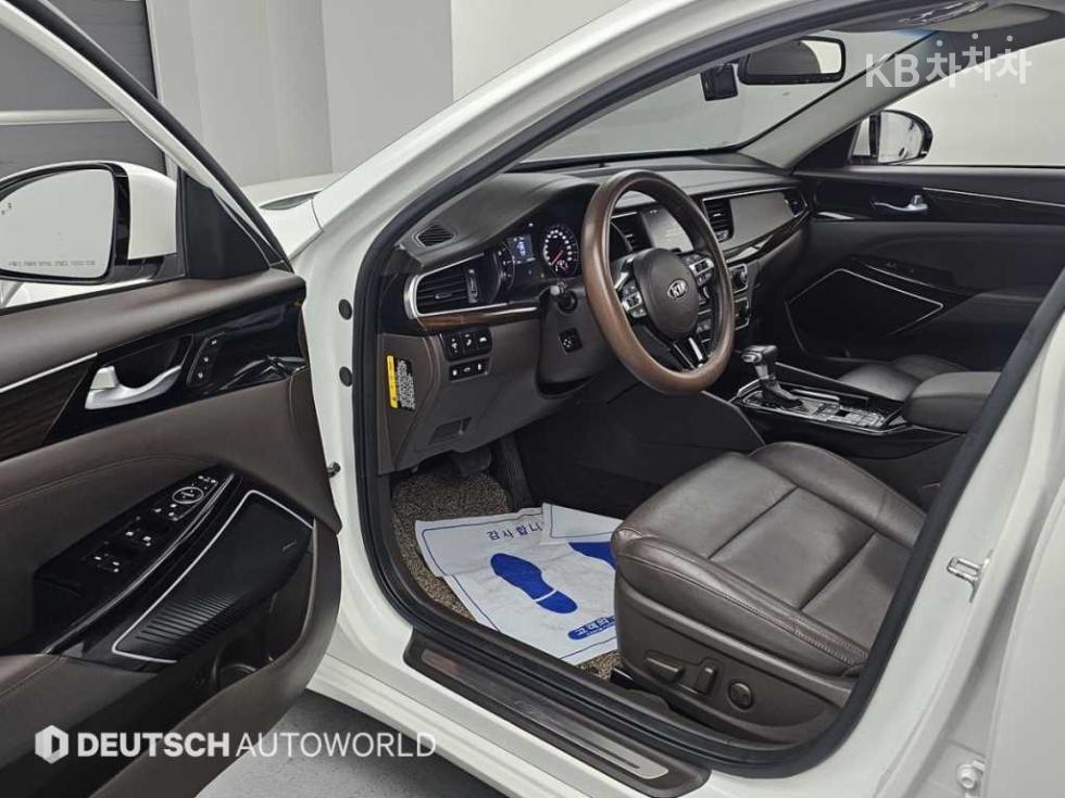 2019 - kia k7