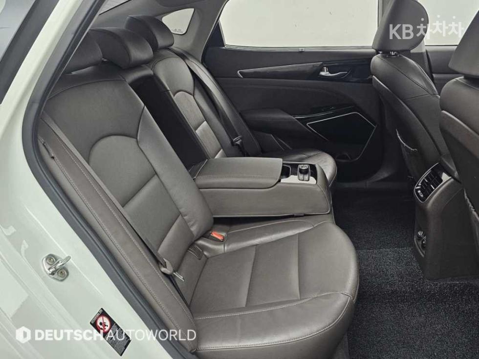 2019 - kia k7