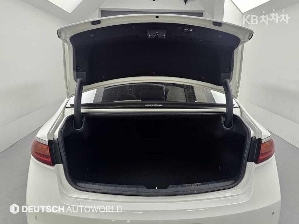 2019 - kia k7