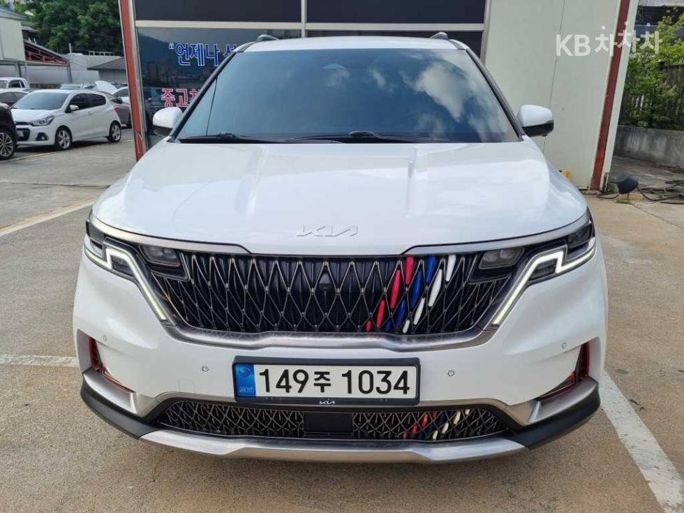 2022 - kia carnival