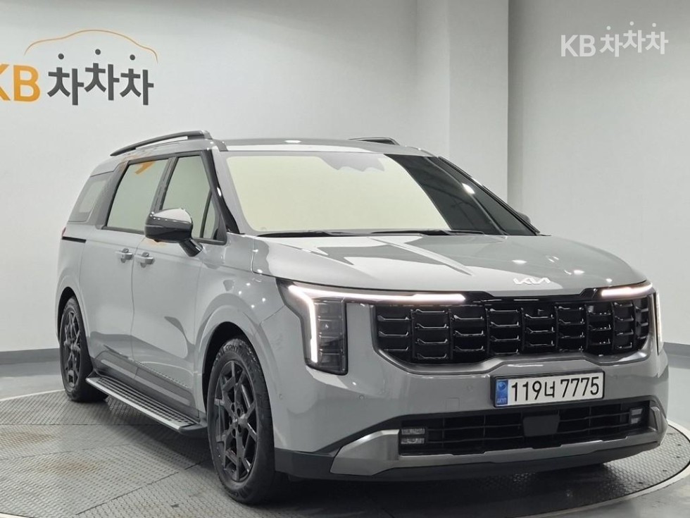 2025 - kia carnival