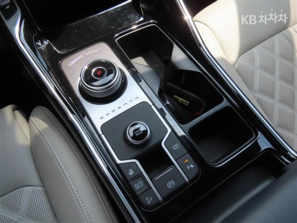 2023 - kia sorento