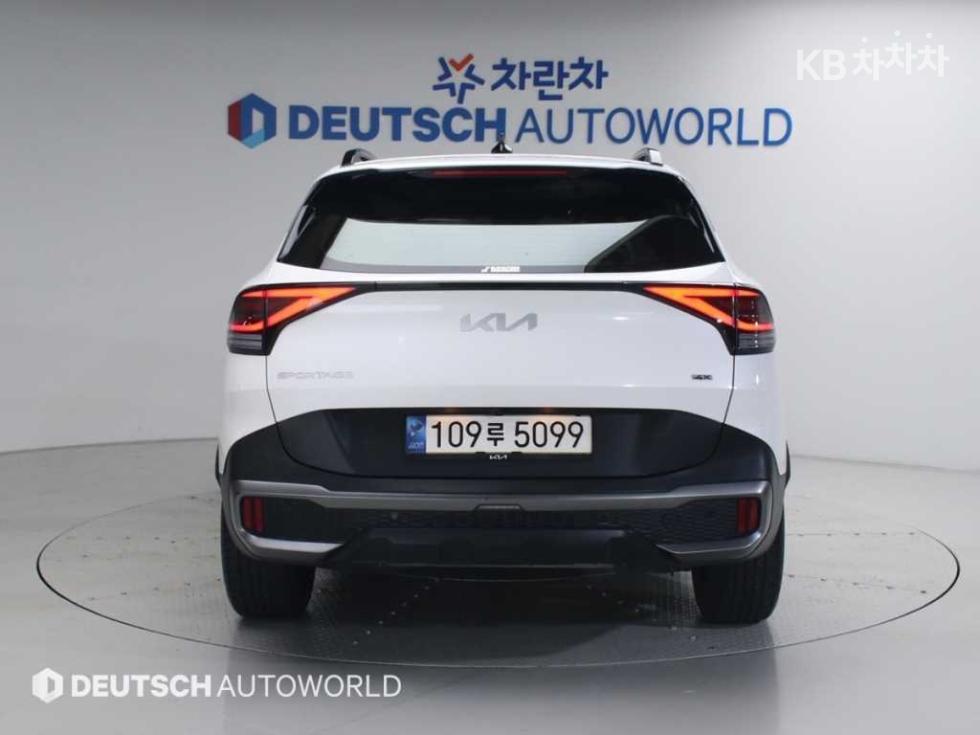 2022 - kia sportage