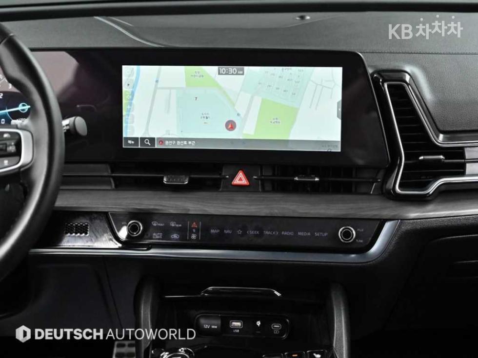 2022 - kia sportage