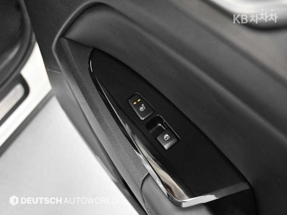 2022 - kia sportage
