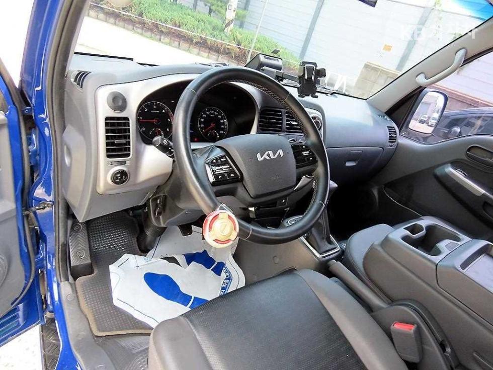 2022 - kia bongo iii