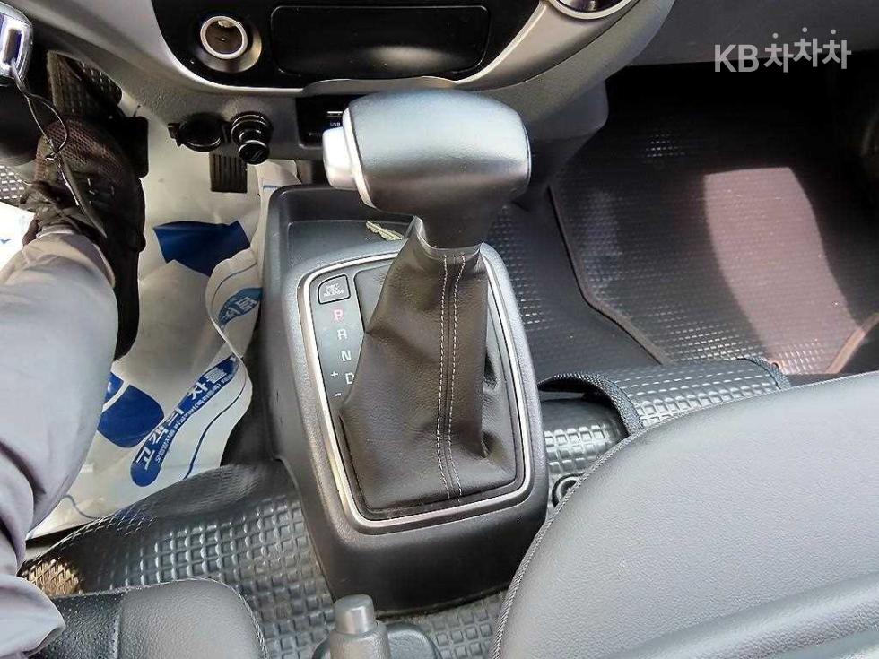 2022 - kia bongo iii
