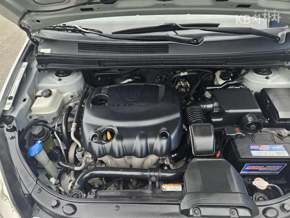 Kia Carens — miniaturë 15