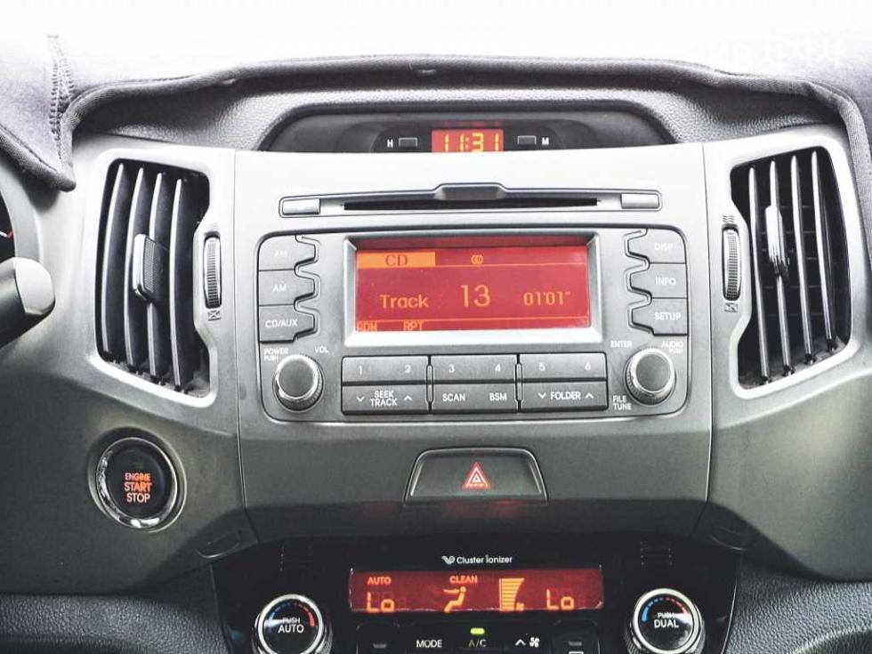 2012 - kia sportage