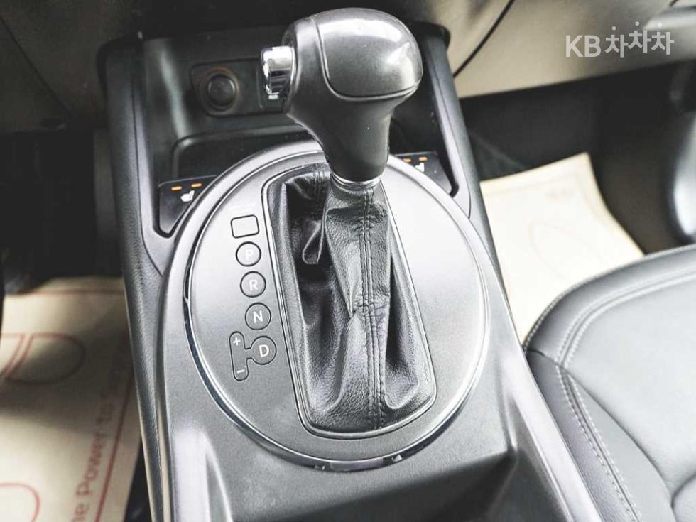 2012 - kia sportage