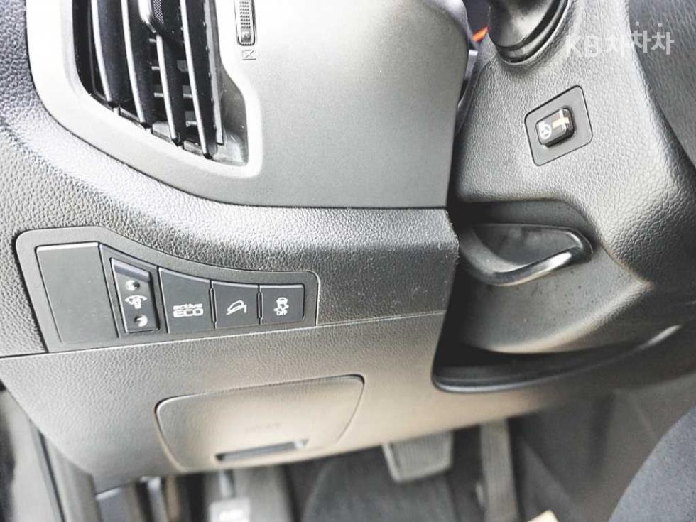 2012 - kia sportage