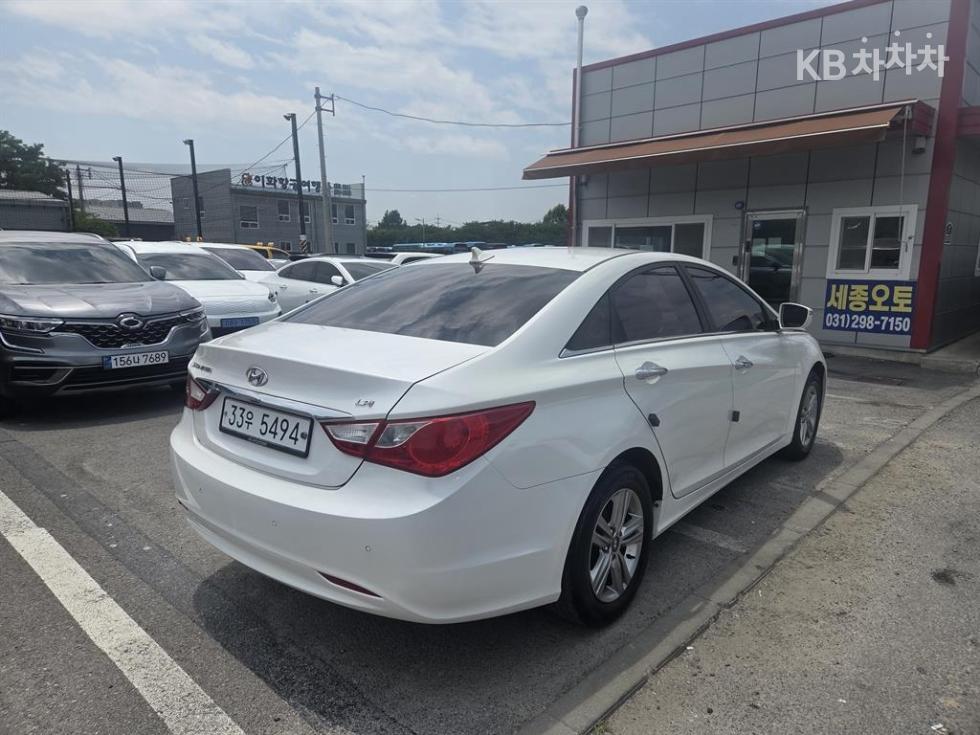 Hyundai Sonata — miniaturë 4