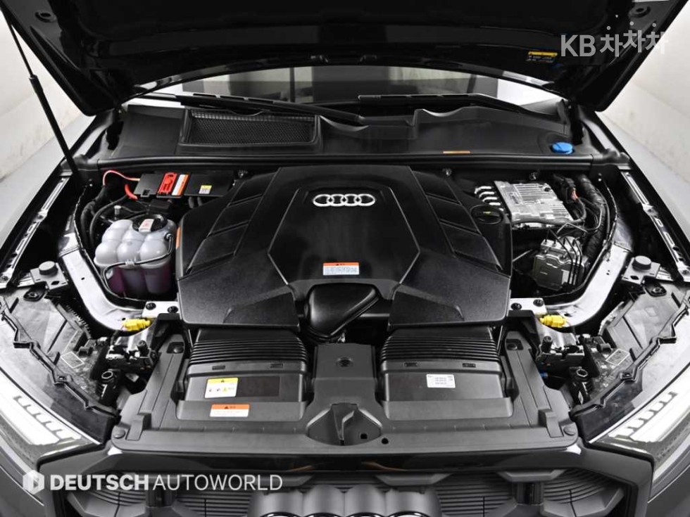 2025 - audi q7