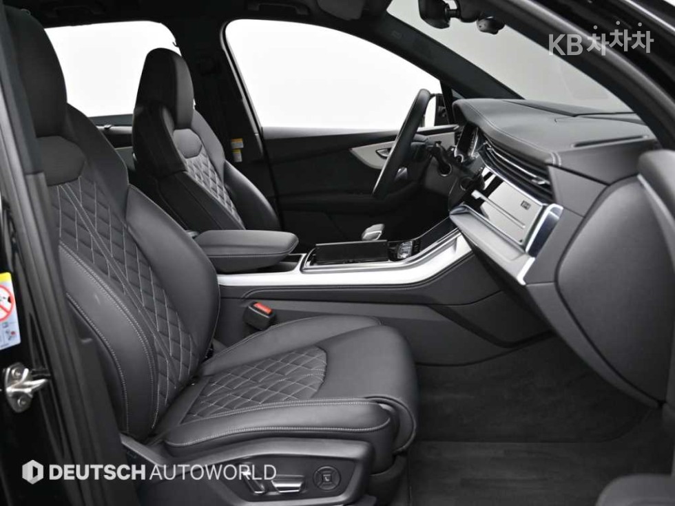 2025 - audi q7