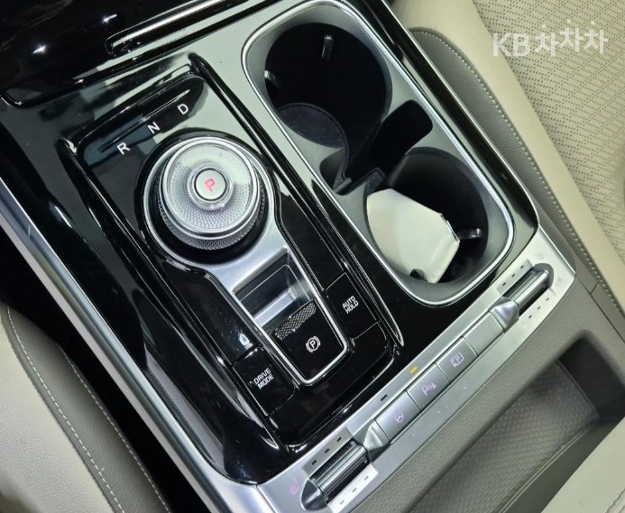 2022 - kia carnival