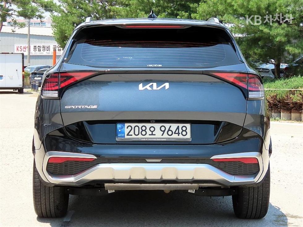 2023 - kia sportage