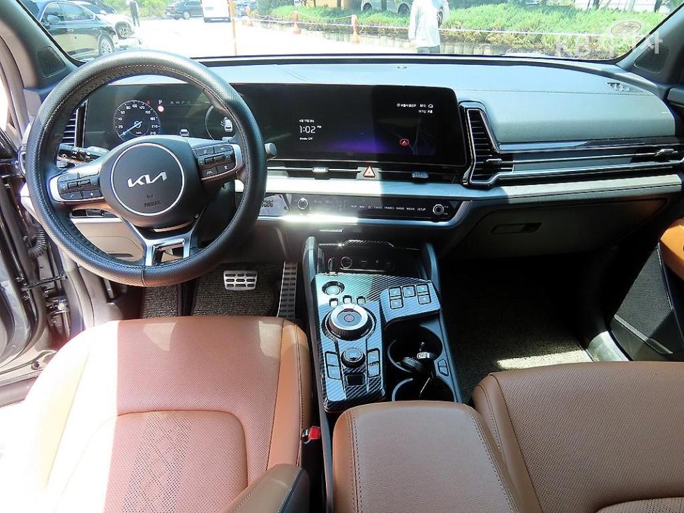 2023 - kia sportage