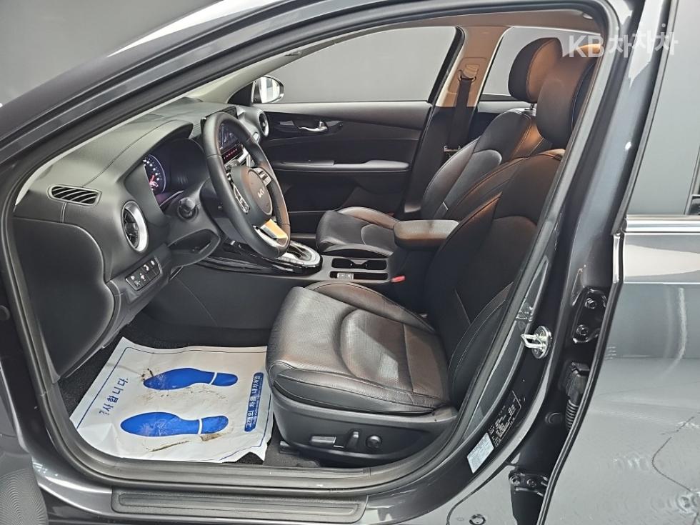 2022 - kia k3