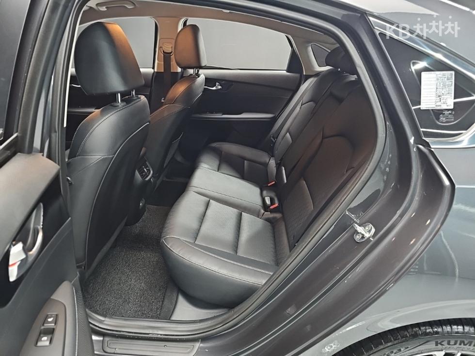 2022 - kia k3