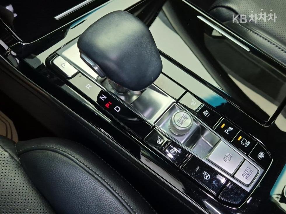 2020 - kia k7