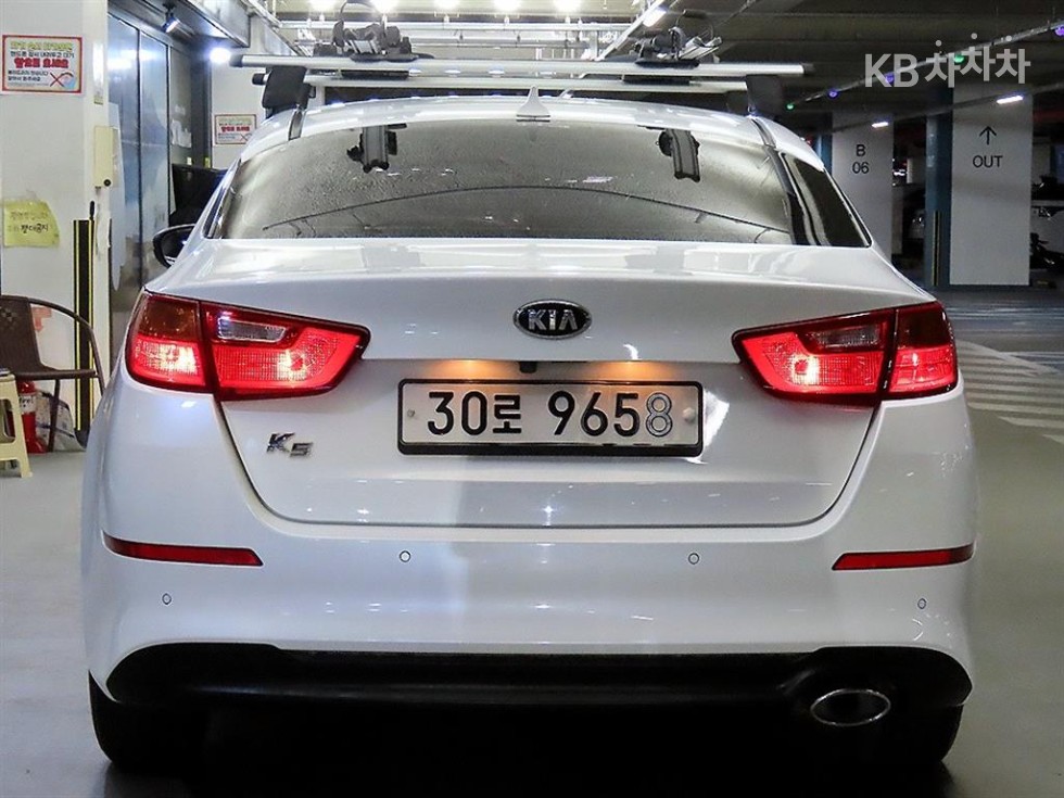 Kia K5 — miniaturë 5