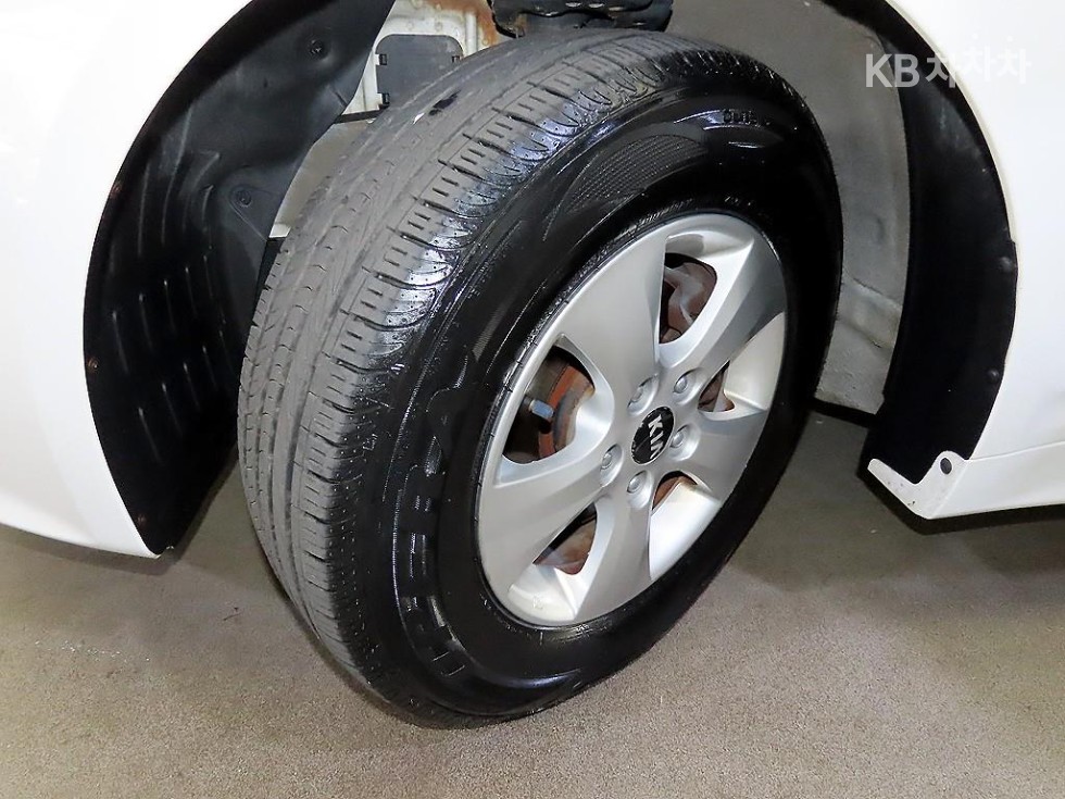 Kia K5 — miniaturë 16