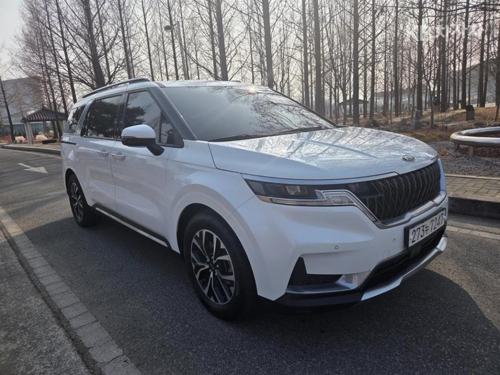 2021 - kia carnival