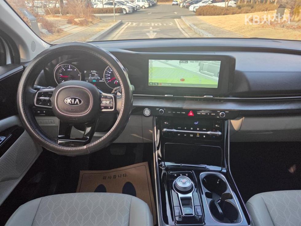2021 - kia carnival