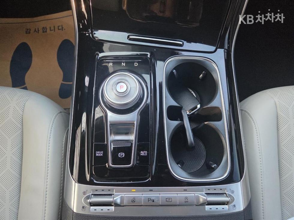 2021 - kia carnival