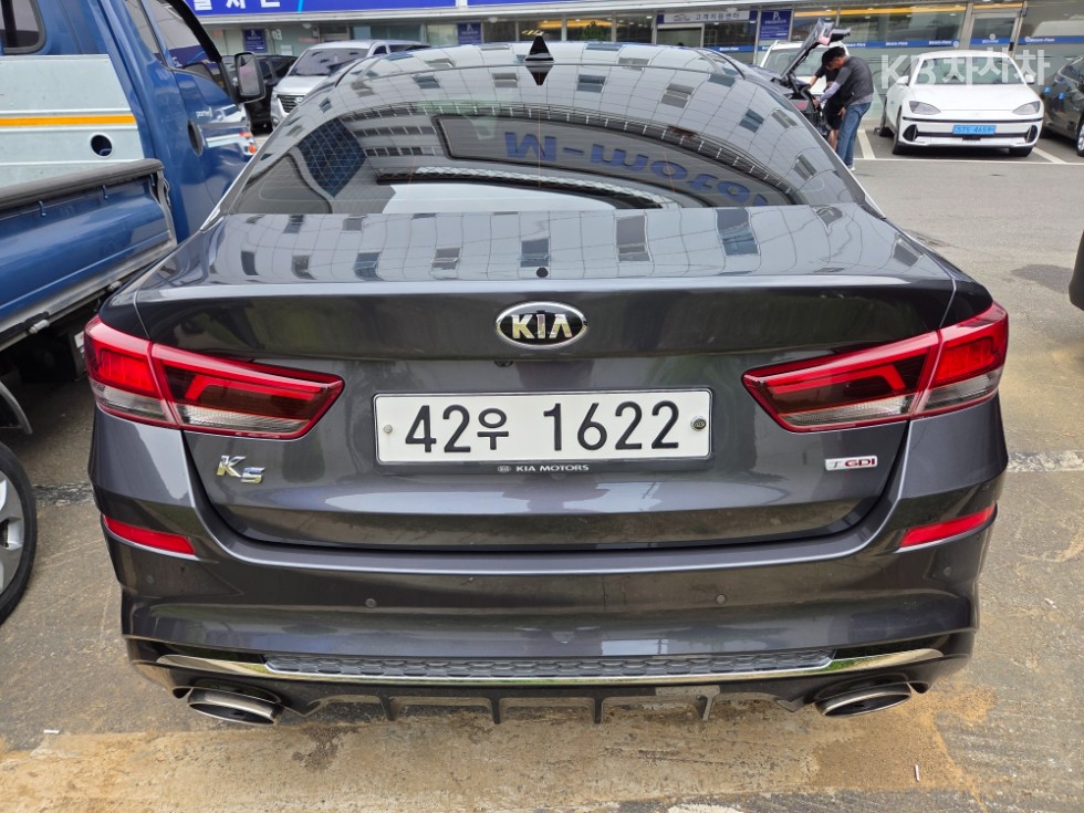 2020 - kia k5