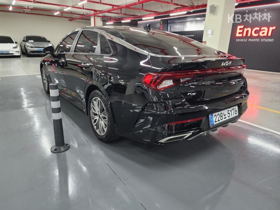 2022 - kia k5
