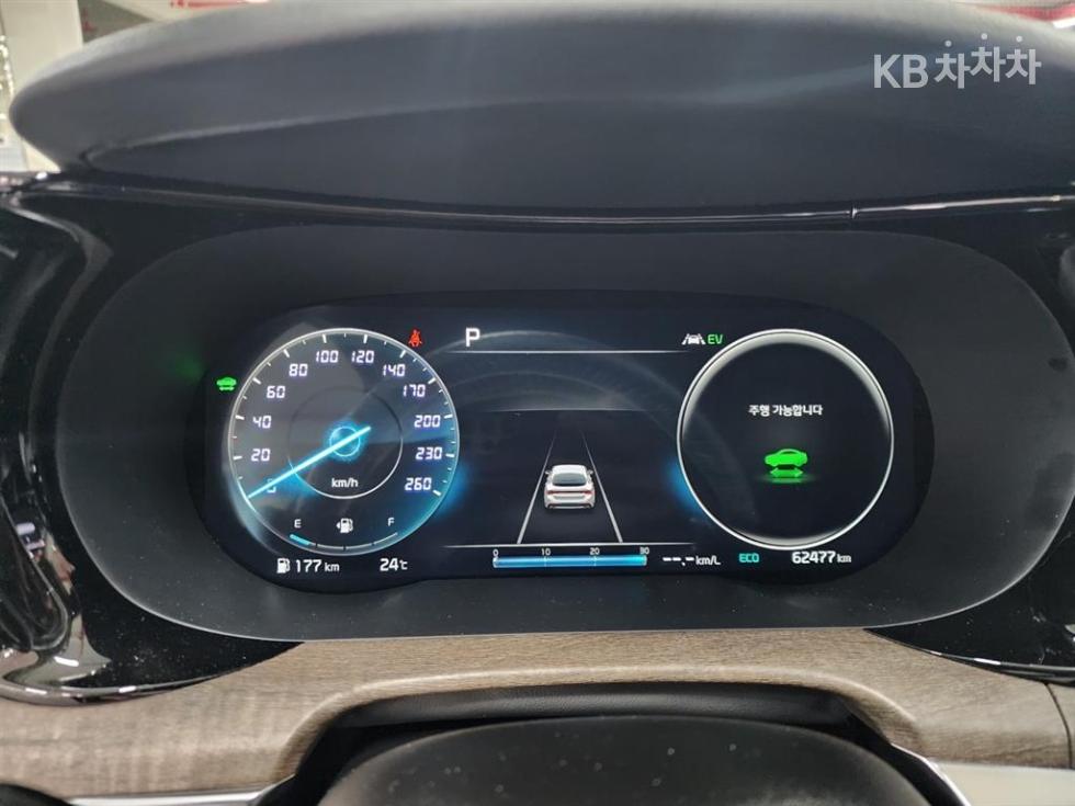 2022 - kia k5