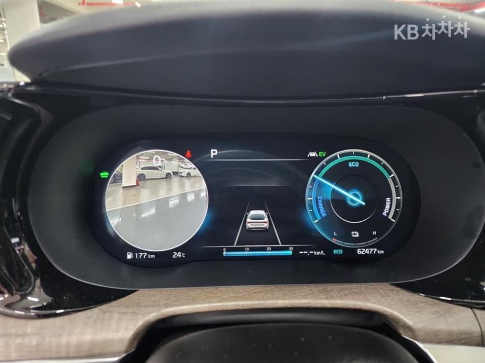 2022 - kia k5