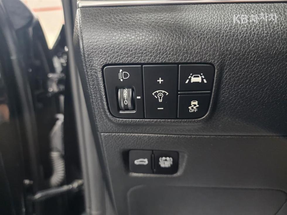 2022 - kia k5