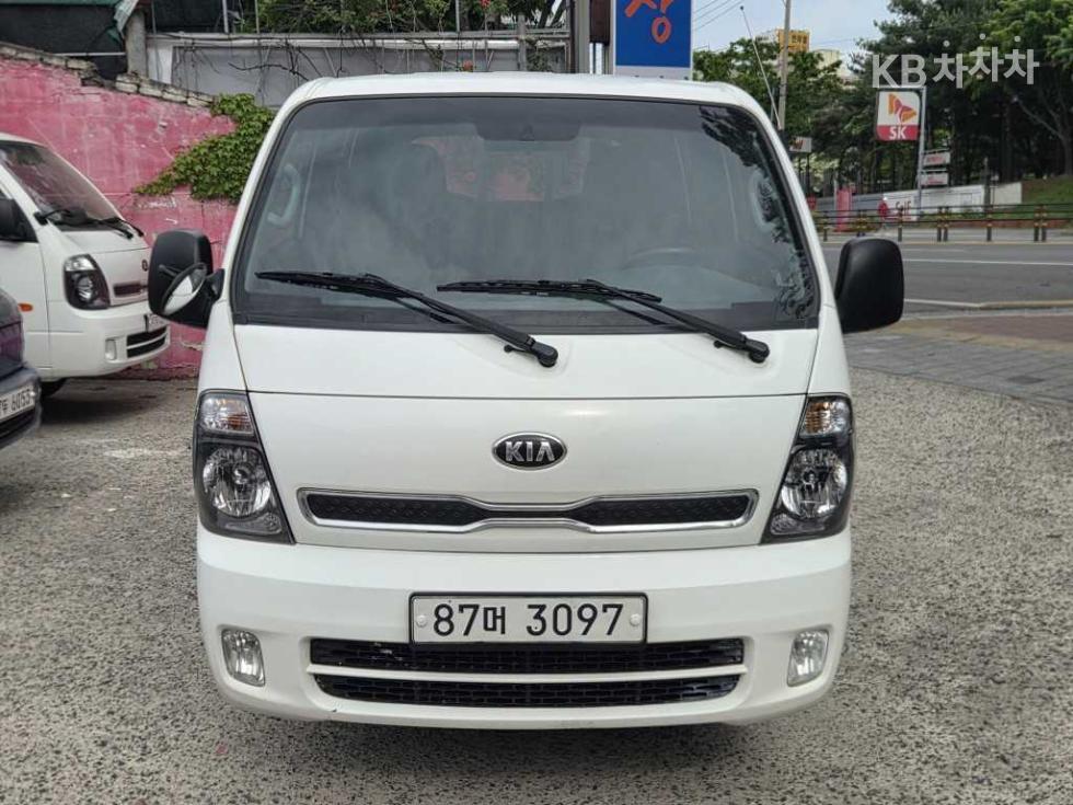 2017 - kia bongo iii